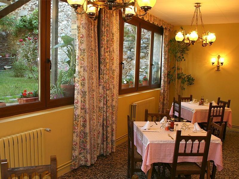 Fonda Agusti Hotel Esterri D'Aneu Luaran gambar